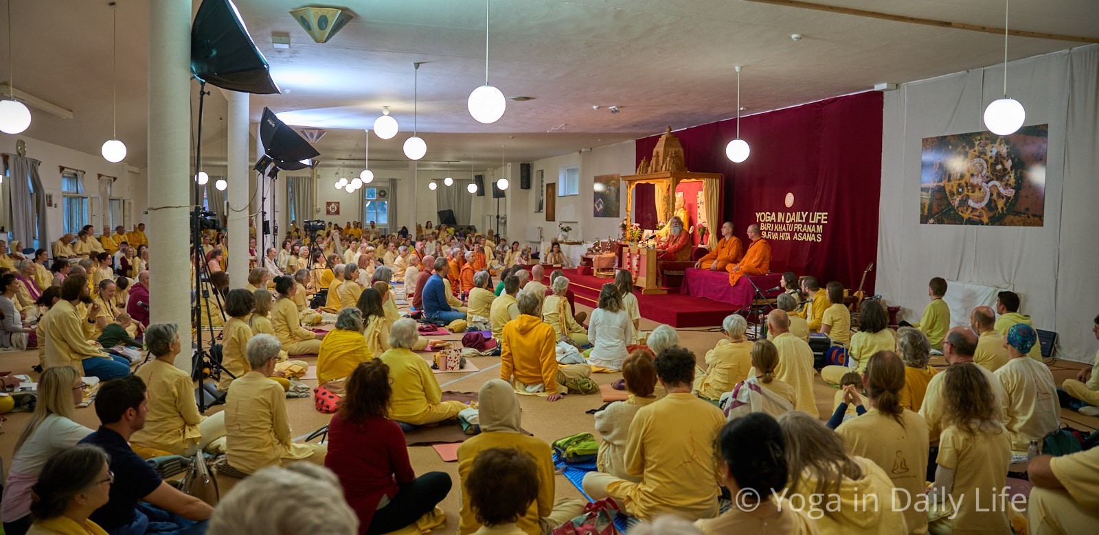 Spring weekend in Střílky Mahaprabhudeep Ashram 