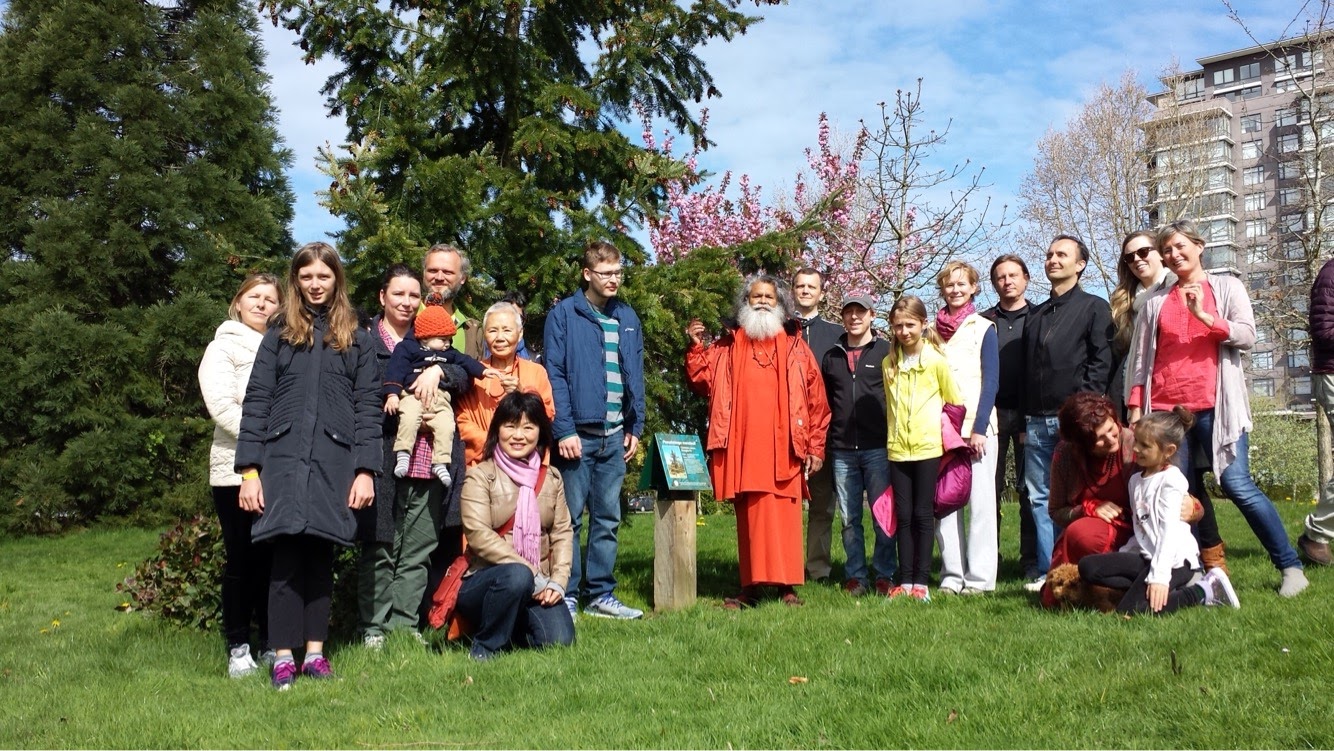 Vishwaguruji visits Vancouver